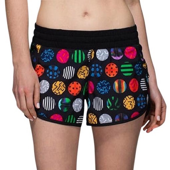 lululemon athletica Pants - ✨Rare Lululemon Seawheeze Tracker III Shorts